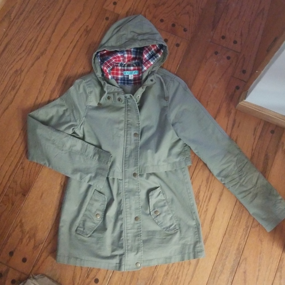 Jacket Olive green with flannel lined hood